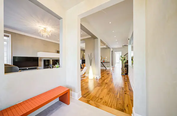 229 Hunterwood Chase, Vaughan, ON L6A 4R2