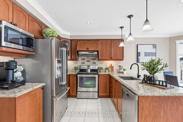 182 Waterbury ST, Caledon, ON L7E 2H9