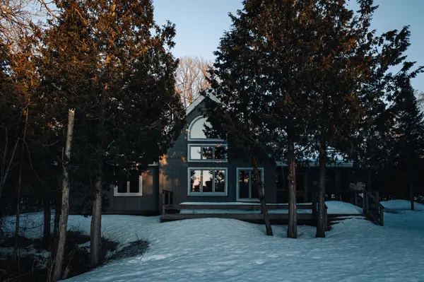 20 Cottage Cove RD, Northern Bruce Peninsula, ON N0H 1W0