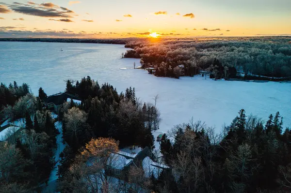 20 Cottage Cove RD, Northern Bruce Peninsula, ON N0H 1W0