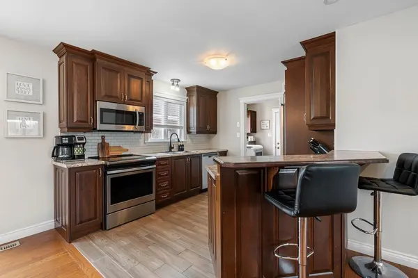 17 Albert ST, Edwardsburgh/cardinal, ON K0E 1T1