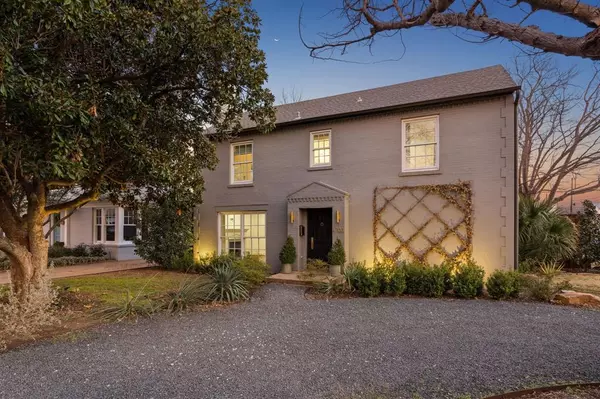 Dallas, TX 75209,4700 W Amherst Avenue