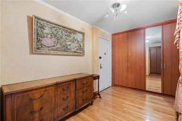 711 Montauk CT #1F, Brooklyn, NY 11235