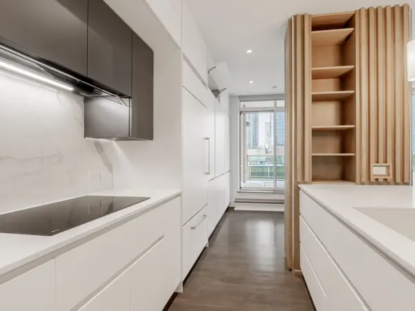 61 Yorkville AVE #14D, Toronto C02, ON M5R 3V6