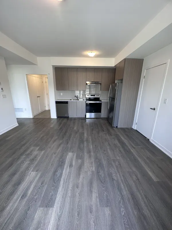 1525 Kingston RD #505, Pickering, ON L1V 0E9