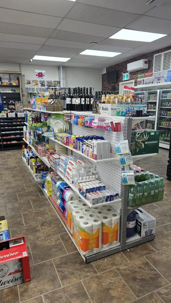 543 Speedvale AVE E #B, Guelph, ON N1E 1P9