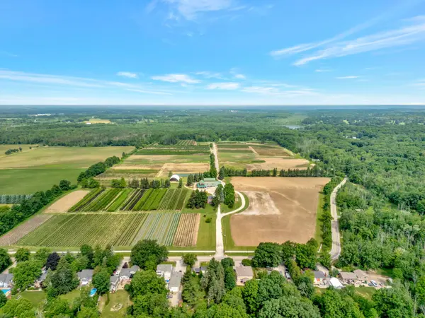 573 Parkside DR, Hamilton, ON L8B 0G7