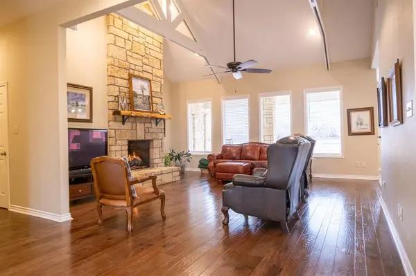 209 CR 336, Tuscola, TX 79562