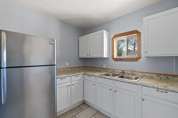 2725 Bowling Green Avenue, Dallas, TX 75216