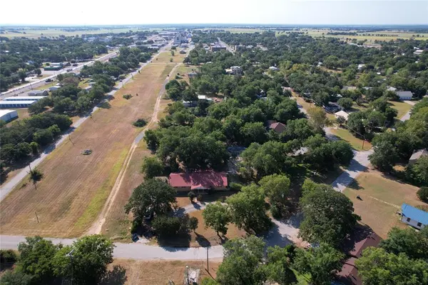 118 N Crescent Street, Gorman, TX 76454