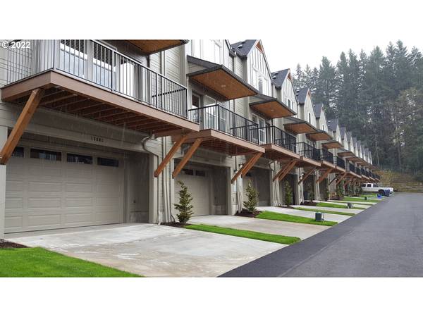 16765 CHAMPION WAY, Sandy, OR 97055