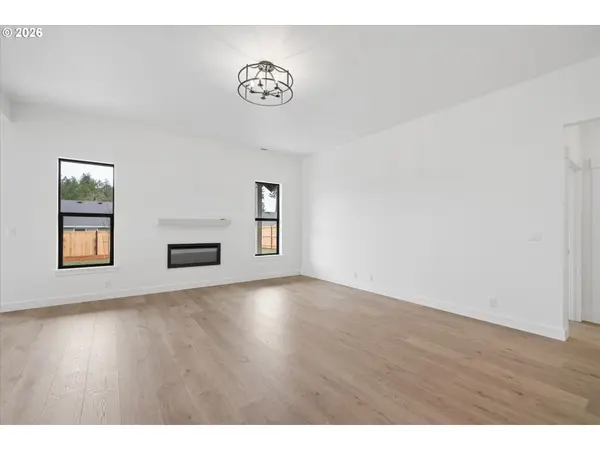 88105 WYMORE LN, Veneta, OR 97487