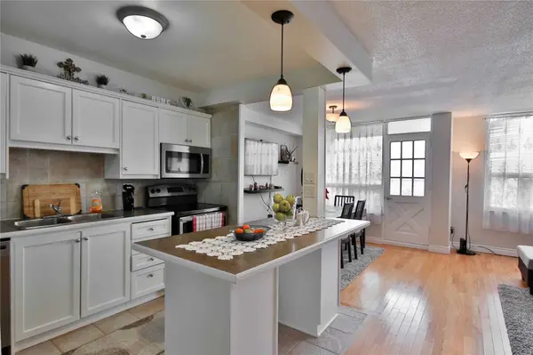 20 Edgecliff Golfway #1804, Toronto C11, ON M3C 3A4