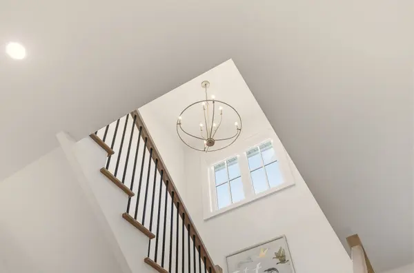 940 Gorton AVE, Burlington, ON L7T 1S5