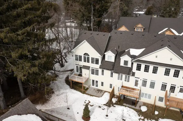 16 LEEDS CT, Bracebridge, ON P1L 0B7