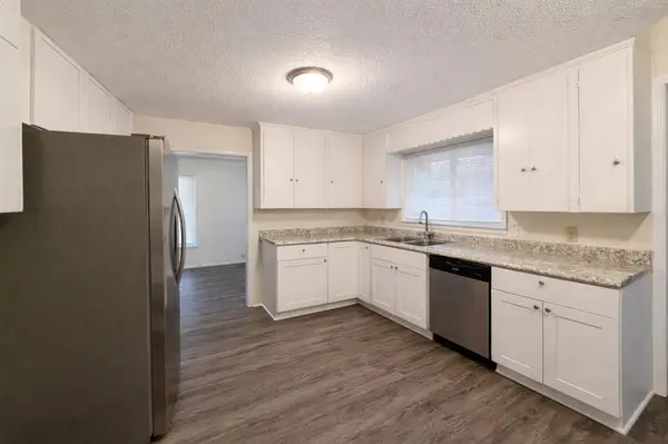 2806 E Atoll Drive, Dallas, TX 75216