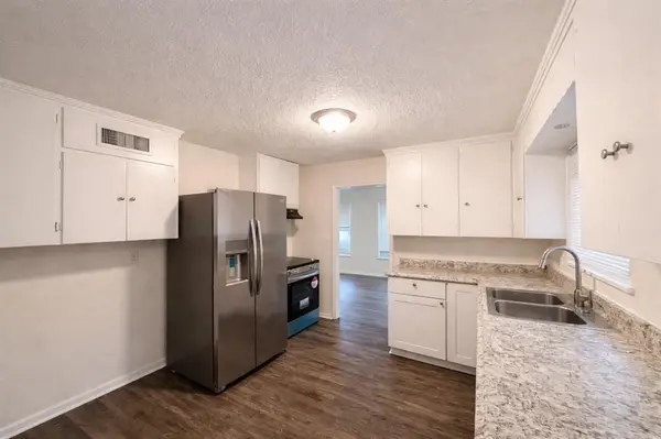 2806 E Atoll Drive, Dallas, TX 75216