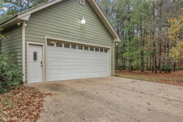 3100 Herren Road, Doyline, LA 71023