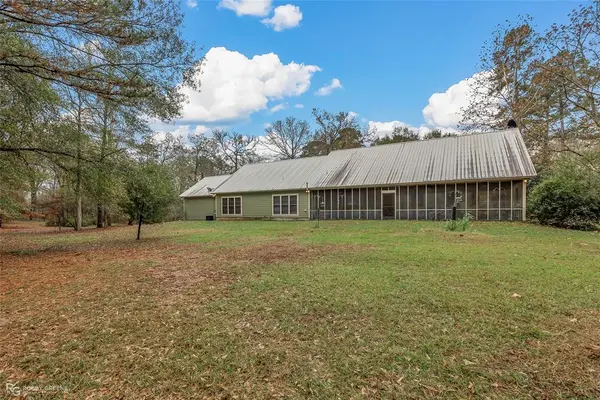 3100 Herren Road, Doyline, LA 71023