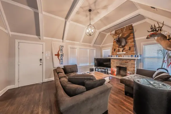 3257 Greene Avenue, Fort Worth, TX 76109