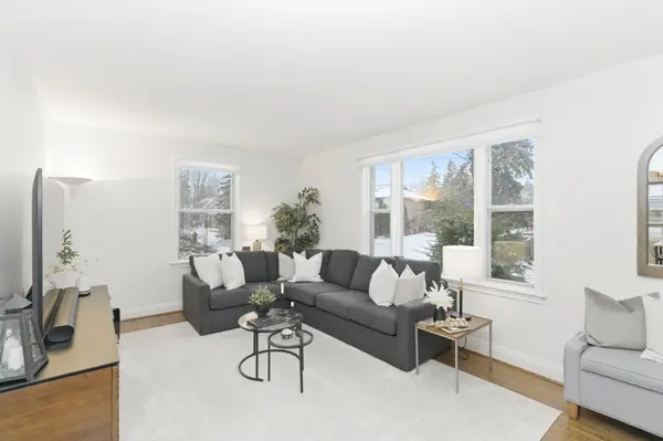 71 Stuart CRES, Toronto C07, ON M2N 1A8