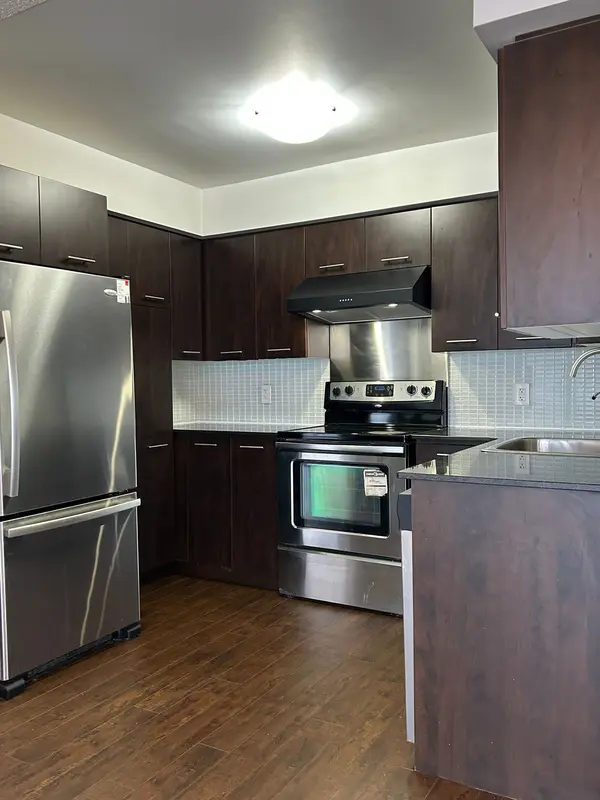 125 Village Green SQ #3203, Toronto E07, ON M1S 0G4