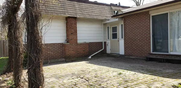 13 SPRINGDALE DR #Lower, Barrie, ON L4M 5A7