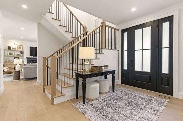 940 Gorton AVE, Burlington, ON L7T 1S5