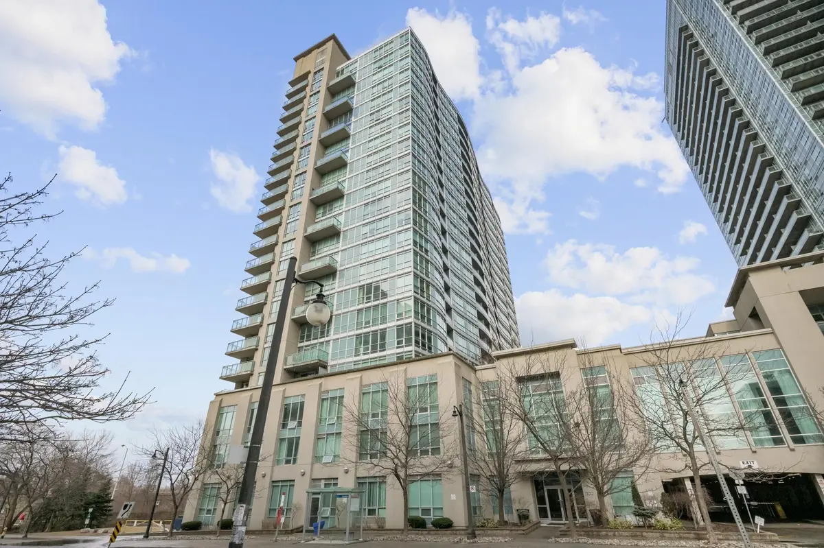 185 Legion RD N #608, Toronto W06, ON M8Y 0A1