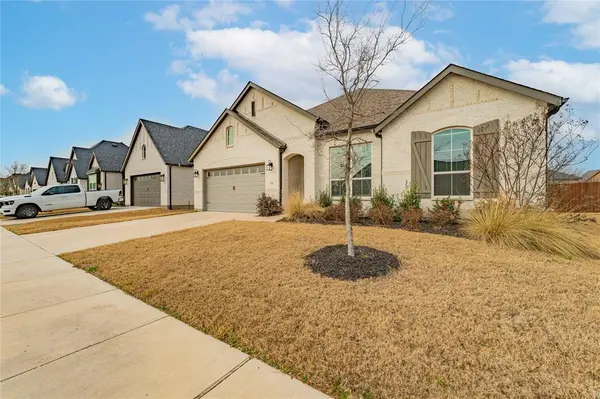 2285 Cooper River Trail, Waxahachie, TX 75165