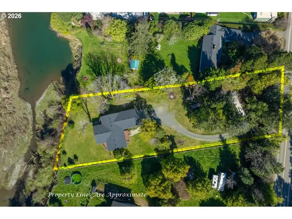 95639 JERRYS FLAT RD, Gold Beach, OR 97444