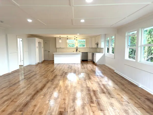 1360 KAUMANA DR, Hilo, HI 96720