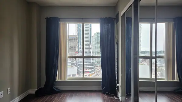 25 The Esplanade N/A #1922, Toronto C08, ON M5E 1W5