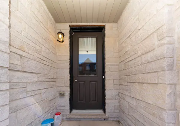 1420 Oakmont Common, Burlington, ON L7P 0V8