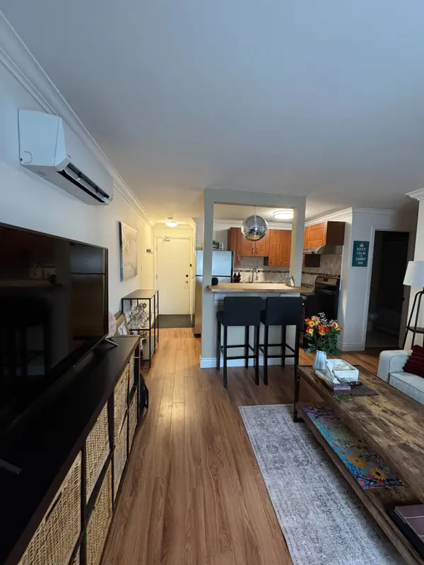 42 Queen ST N #C, Caledon, ON L7E 1B9