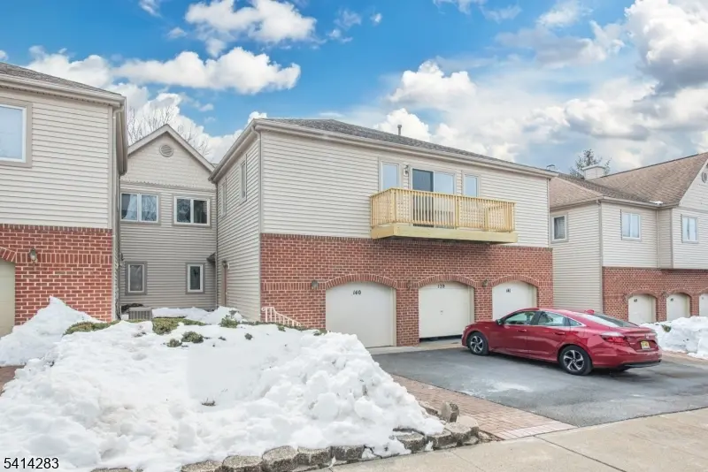 140 Sunrise Dr, Hanover Twp., NJ 07981