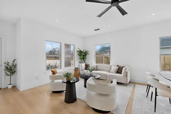 10190 Budtime Lane, Dallas, TX 75217