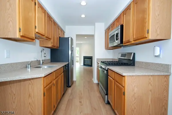 23 Buffalo Hollow Rd, Branchburg Twp., NJ 08876