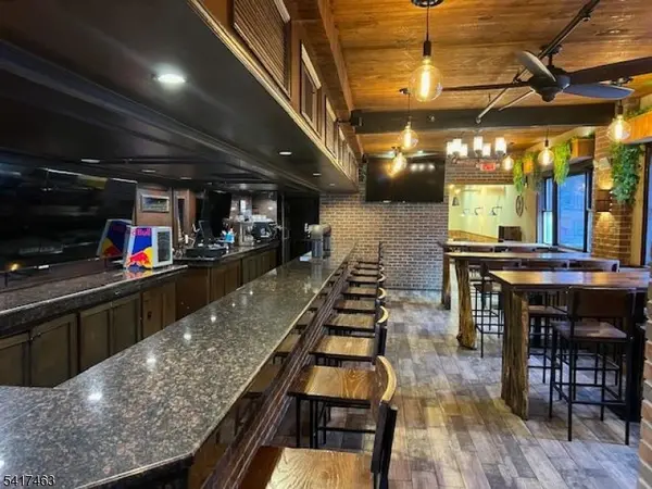 130 Main St, Newark City, NJ 07105