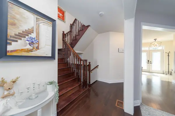 121 Centre ST, Essa, ON L0M 1B0