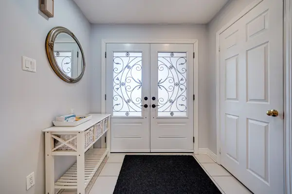 1157 Windrush DR, Oakville, ON L6M 1T9