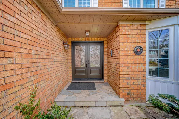 1157 Windrush DR, Oakville, ON L6M 1T9