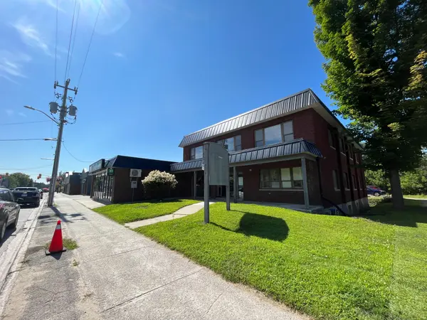 235 HIGHLAND ST #200, Dysart Et Al, ON K0M 1S0