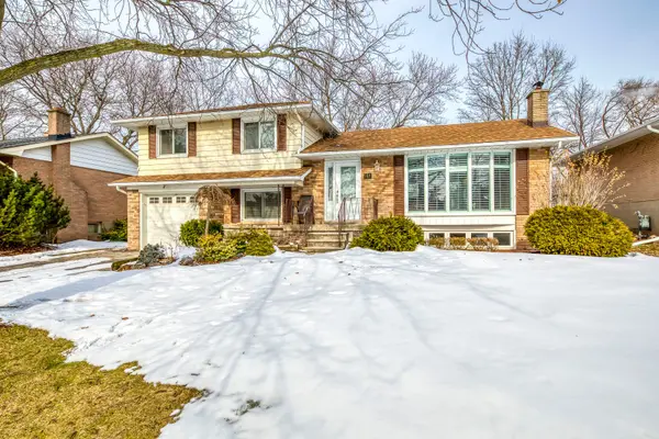 49 Rayne AVE, Oakville, ON L6H 1C1