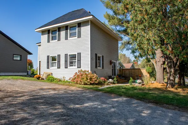 26 KITCHEN RD S, Huntsville, ON P1H 1Y3