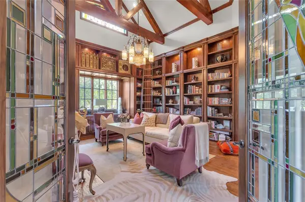 4220 Park Lane, Dallas, TX 75220