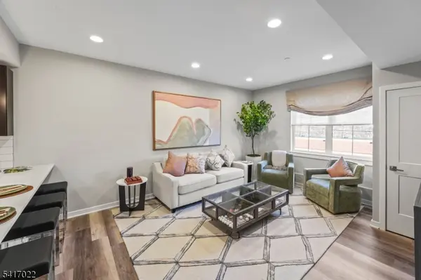 40 South Ave, Fanwood Boro, NJ 07023