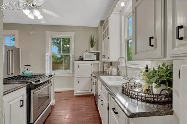 517 E San Miguel ST, Colorado Springs, CO 80903