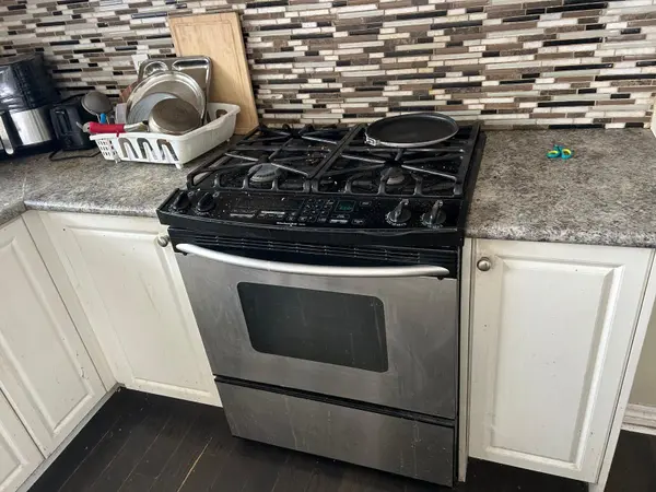 9188 Heritage RD, Brampton, ON L6X 0A1