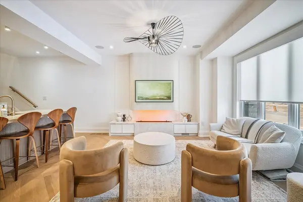 3266 Sixth Line, Oakville, ON L6M 5S9